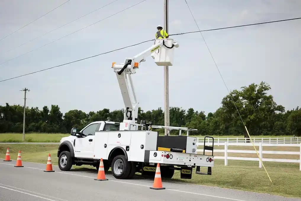 PALFINGER and AP Fleet Management Launch Flexible Bucket Truck Rental Program