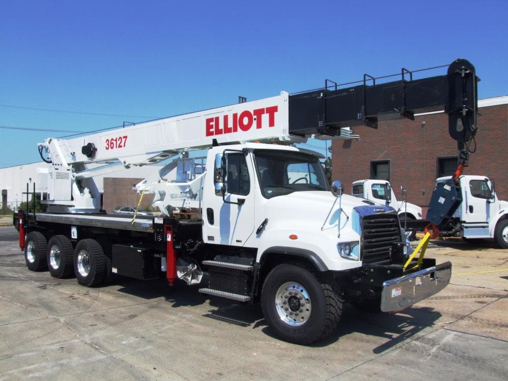 Rear-Mounted Elliott 36127R Boom Truck Variation Unveiled